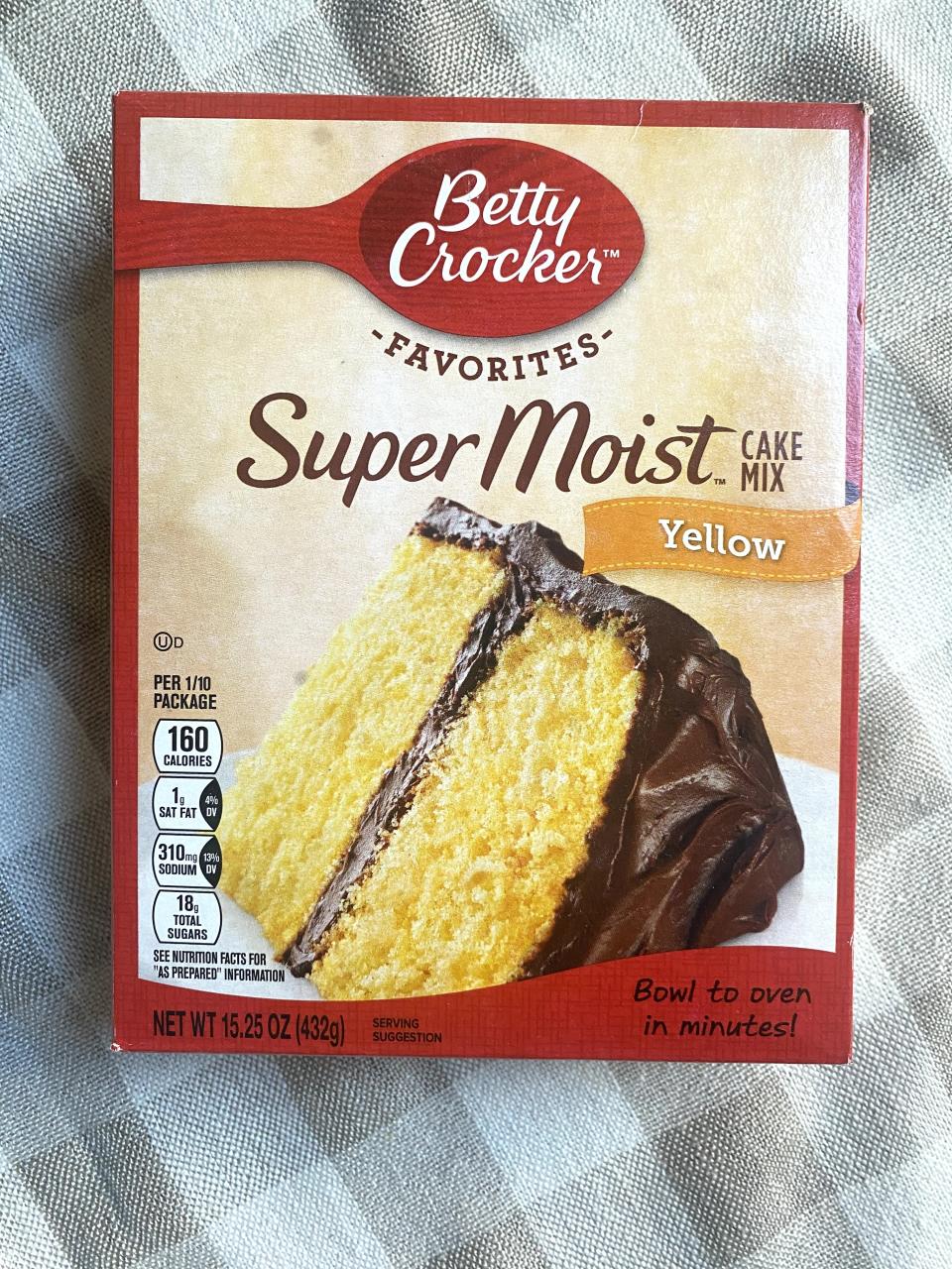 a box of betty crocker cake mix