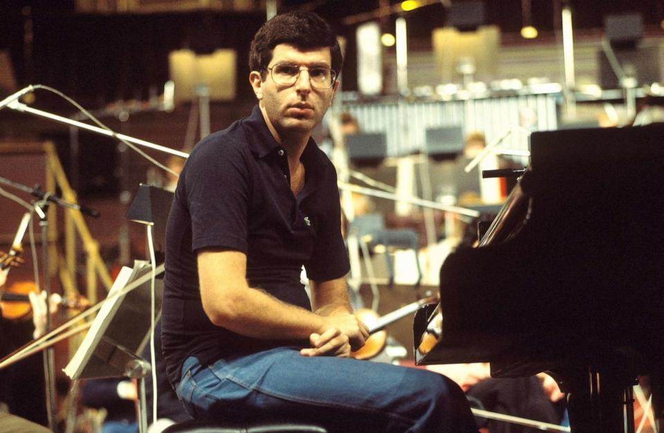 PHOTO: Composer Marvin Hamlisch performs at the Royal Albert Hall in London, Oct. 1977. (Keith Bernstein/Redferns via Getty Images)