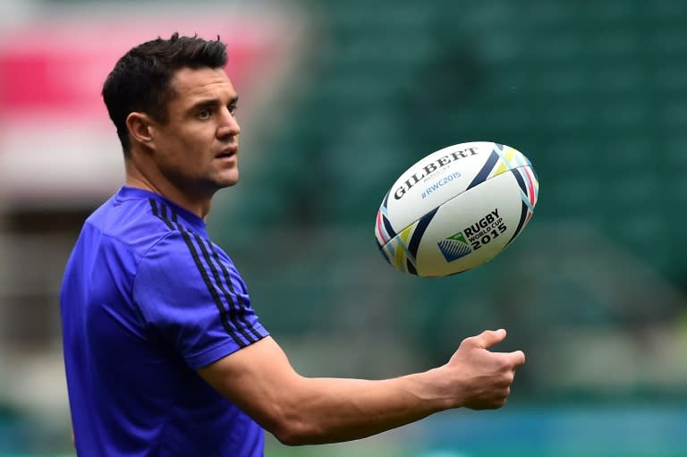 All Blacks fly-half Dan Carter attends a kicker's training session on October 30, 2015, at London's Twickenham Stadium on the eve of the Rugby Union World Cup 2015 final between Australia and New Zealand