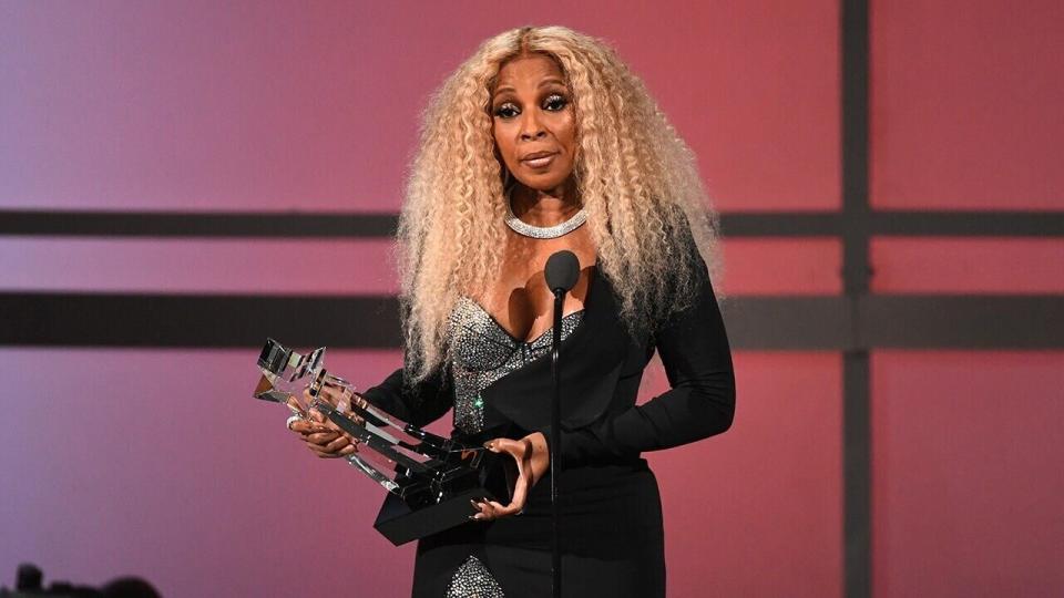 Mary J. Blige took home the Lifetime Achievement Award at the 2019 BET Awards. (Photo: Entertainment Tonight)