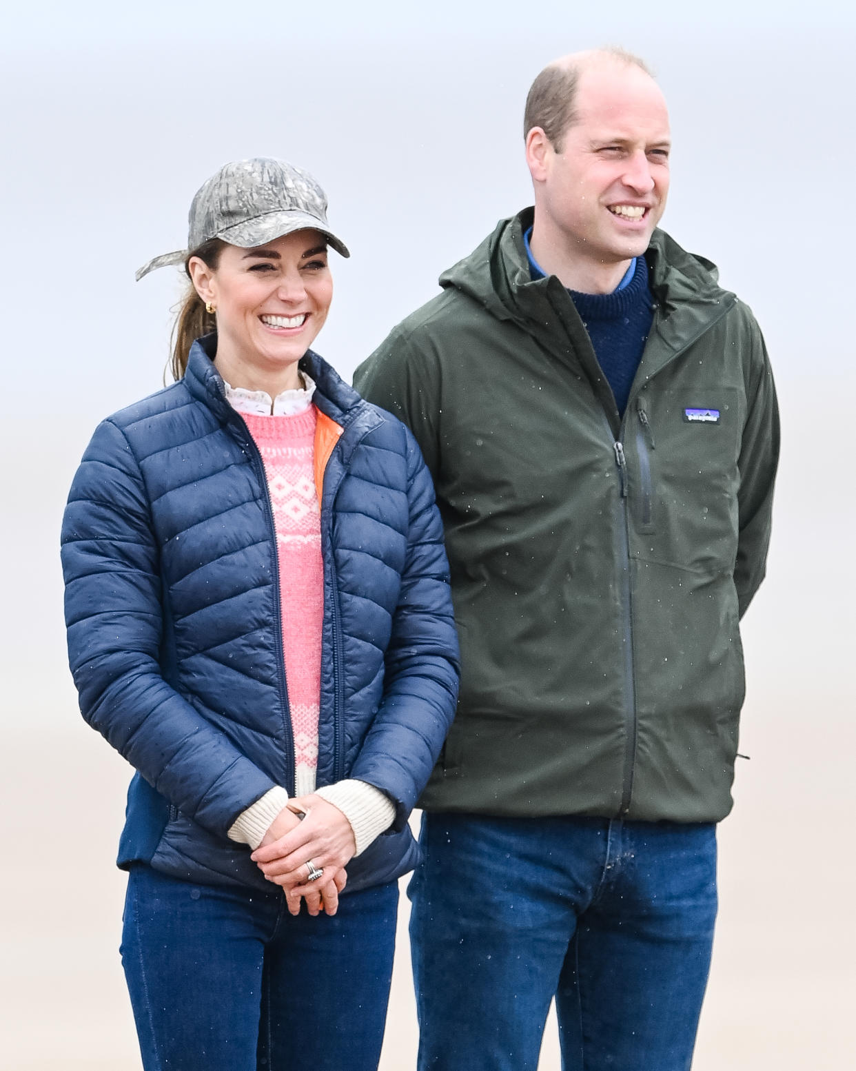 ST ANDREWS, SCOTLAND - MAY 26: Prince William and Catherine Duchess of Cambridge join Fife Young Carers for a session of land yachting on West Sands beach at St Andrews, hosted by local company Blown Away on May 26, 2021 in St Andrews, Scotland. (Photo by Pool/Samir Hussein/WireImage)