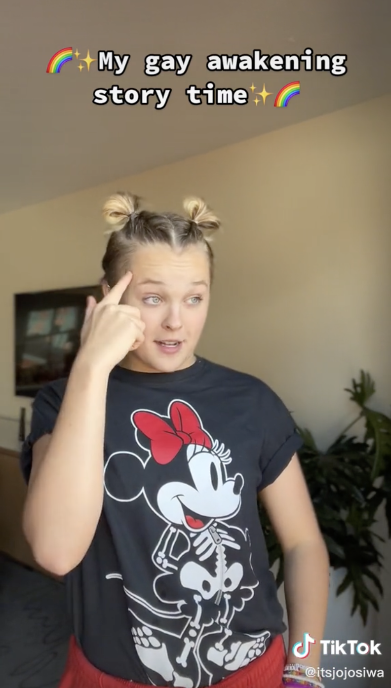   TikTok: JoJo Siwa