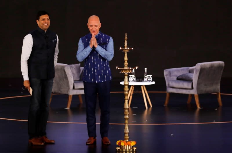 Jeff Bezos, fundador de Amazon, asiste a un evento de la empresa en Nueva Delhi, India, 15 de enero de 2020