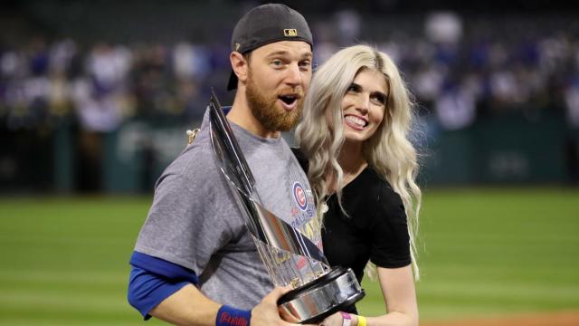 Ex-Cubs player Ben Zobrist's wife and pastor had affair, lawsuit says