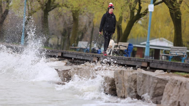 Central and Eastern Canada brace for rain and flooding