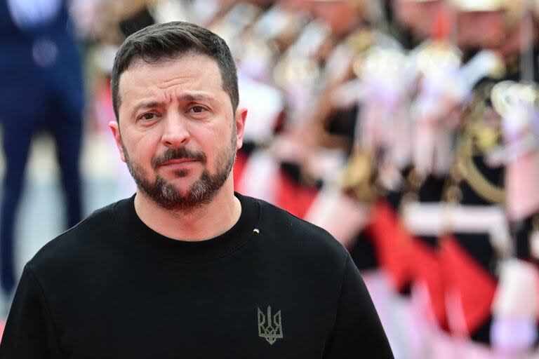 Zelensky llega a las ceremonias en honor a los 80° años del desembarco en Normandía