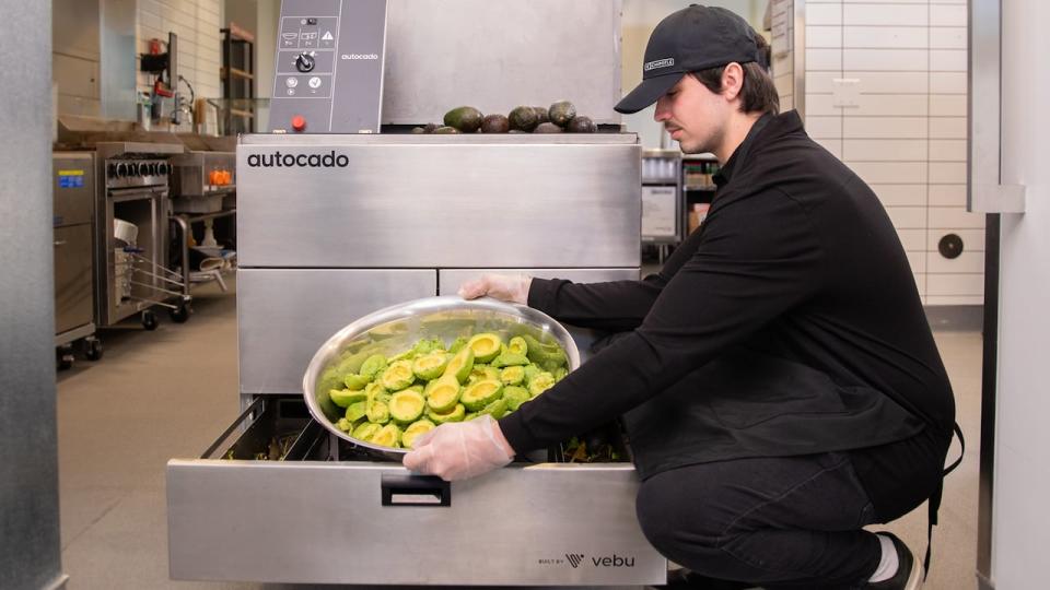 Chipotle Mexican Grill unveiled the Autocado, a robot that slices, cores and scoops avocados.