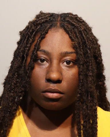 Mother used her two children to help shoplift items at Augusta Wal-Mart,  police say