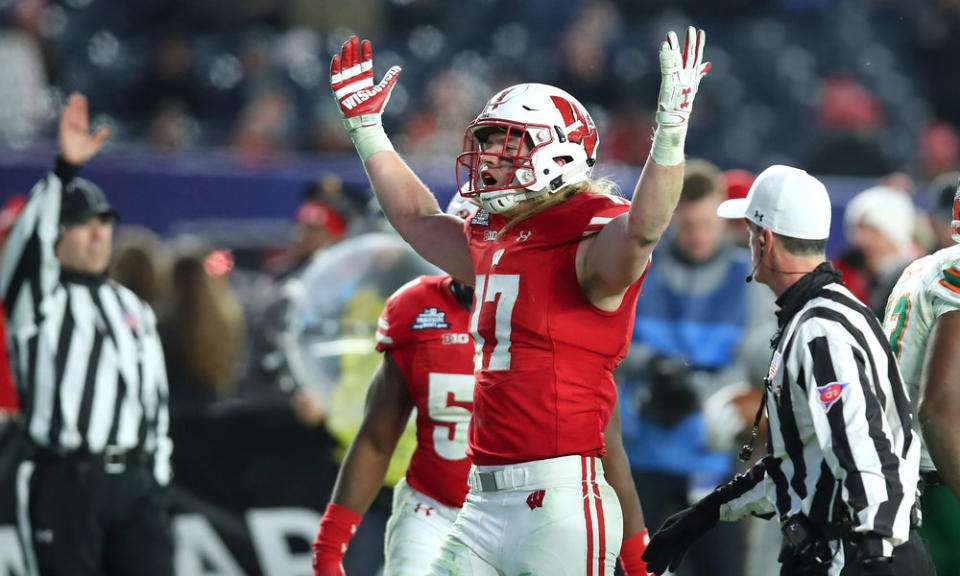 Dec 27, 2018; Bronx, NY, USA; Wisconsin Badgers linebacker Andrew Van Ginkel (17) reacts after a sack against the Miami Hurricanes during the fourth quarter in the 2018 Pinstripe Bowl at Yankee Stadium. Mandatory Credit: Rich Barnes-USA TODAY Sports