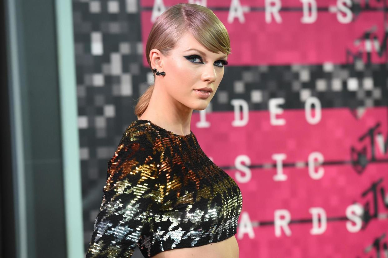 Blank space on social media: Taylor Swift: Getty Images