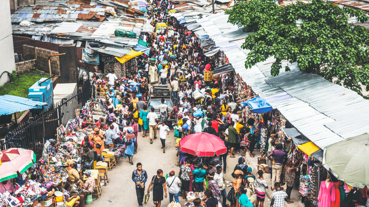 A crowded street market on Lagos Island in Nigeria. (Photo: Getty Images)