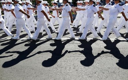 FILE PHOTO: Canadian Armed Forces sailors march during the Calgary Stampede parade in Calgary, Alberta, July 3, 2015. REUTERS/Todd Korol
