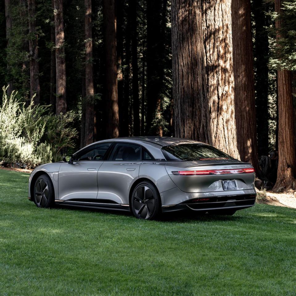 2024 lucid air