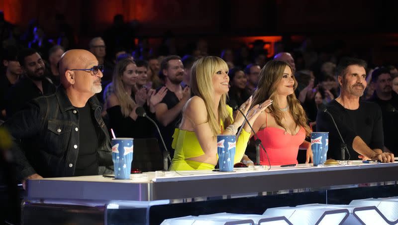 “AGT” judges Howie Mandel, Heidi Klum, Sofia Vergara and Simon Cowell.