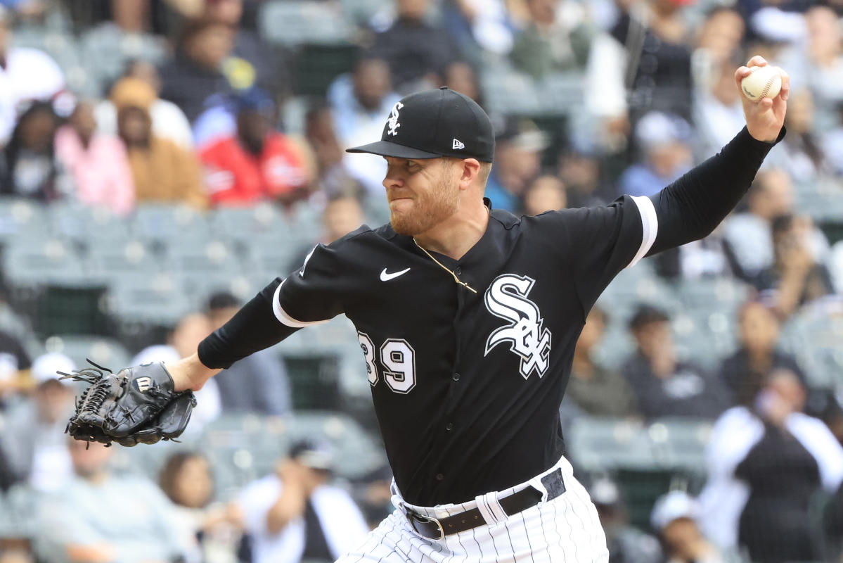 Aaron Bummer thanks White Sox, fans on social media goodbye