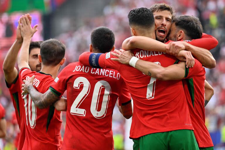 Portugal se metió en octavos de final con una fecha de anticipación; busca ser primero