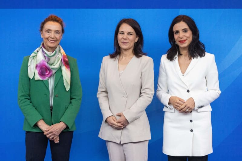 (L-R) Marija Pejcinovic Buric, Secretary General of the Council of Europe, Annalena Baerbock, German Foreign Minister of the Federal Republic of Germany, and Dominique Hasler, Foreign Minister of Liechtenstein and still Chairperson-in-Office of the Council of Ministers, stand in the Council of Europe building ahead of the meeting of the Committee of Ministers of the Council of Europe. Philipp von Ditfurth/dpa