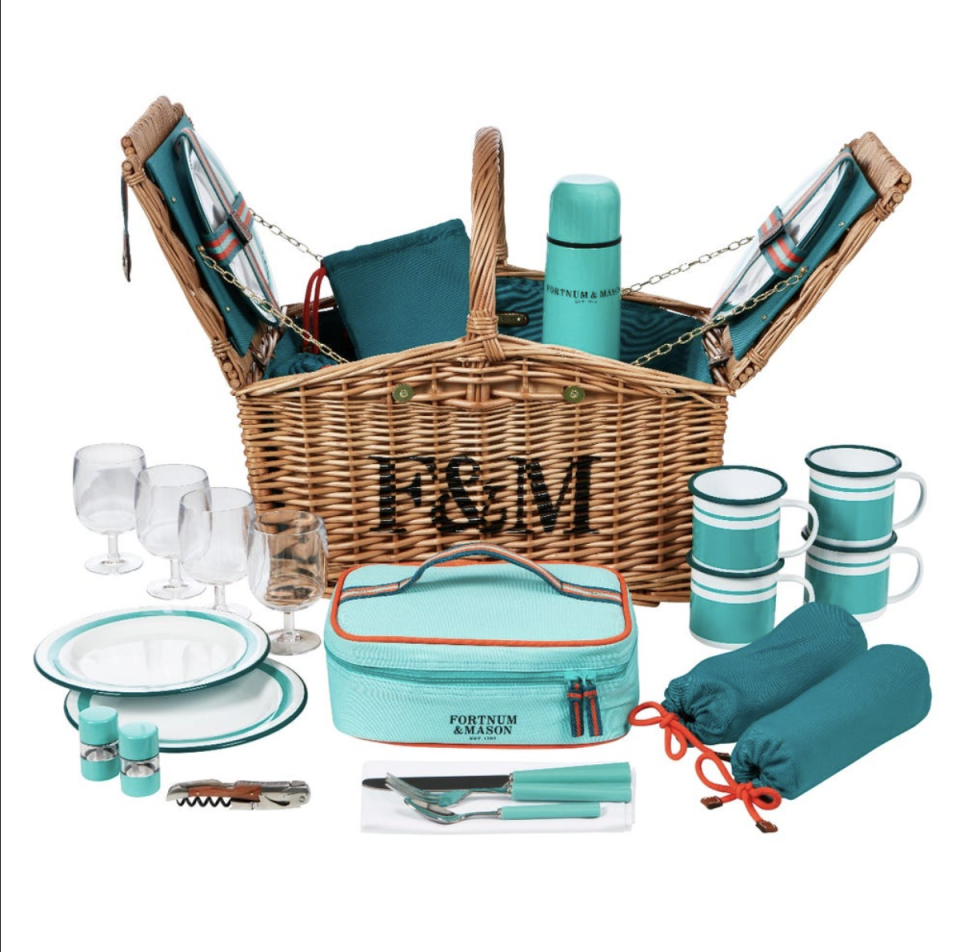 6) Fortnum’s Huntsman Picnic Hamper