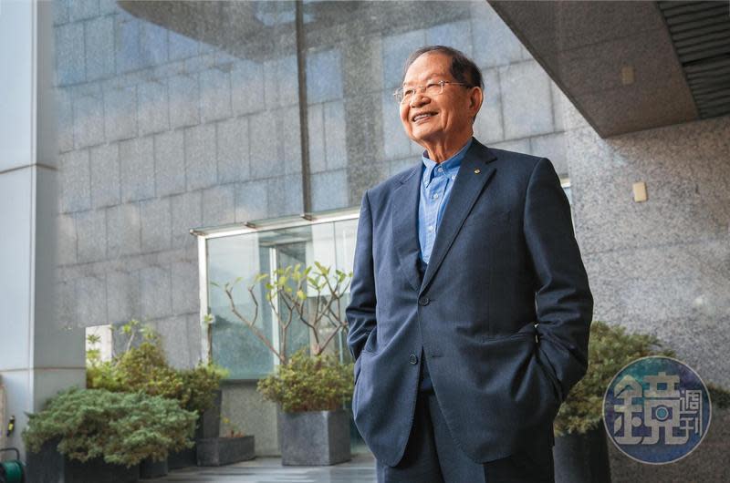 纏訟多年的陽信銀行超貸案近期塵埃落定，身為台灣在位最久的銀行董座，陳勝宏獲判無罪。