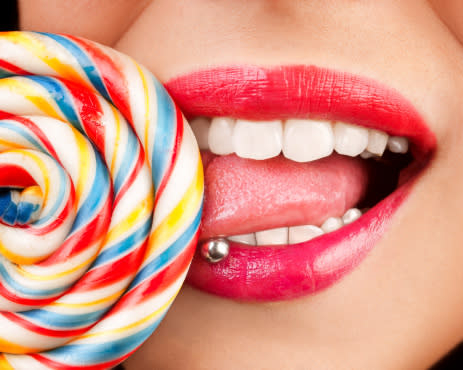 41% de los usuarios de piercing sufren gingivitis, sangrado y mal aliento / Foto: Thinkstock