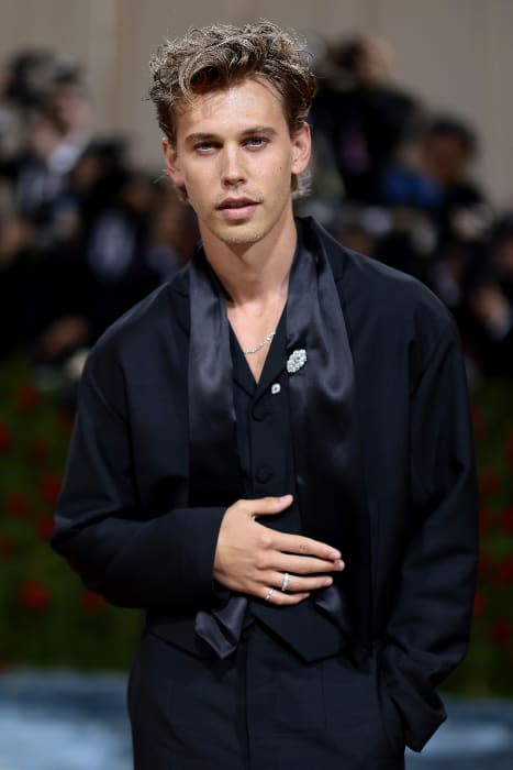 austin-butler-suit