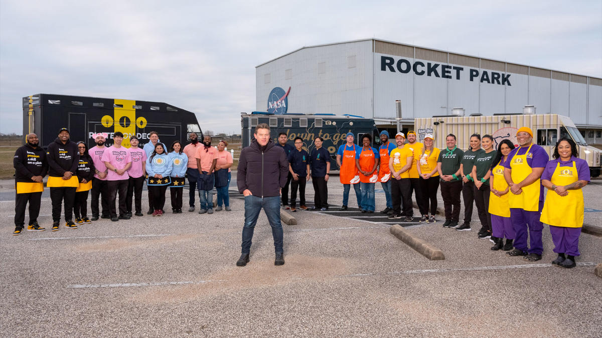 ‘Great Food Truck Race’ blasts off on 17th season with stop at NASA