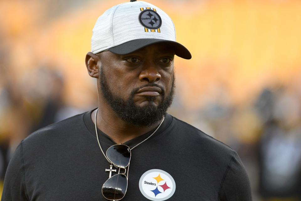 Pittsburgh Steelers head coach Mike Tomlin watches over his team before playing  the Detroit Lions at Heinz Field on August 21, 2021.