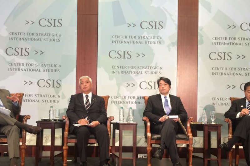 日本眾議員、前日本防衛大臣中谷元、前防衛大臣小野寺五典，以及前防衛副大臣長島昭久在CSIS就日本在川普時代的北韓政策發表演講。（美國之音）