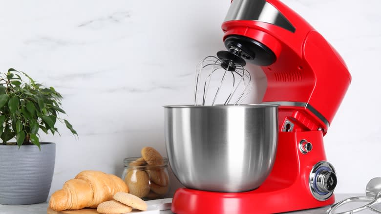 stand mixer on counter