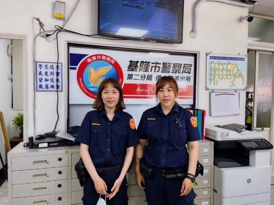 基隆市警察局第二分局信六路派出所警員楊舒羽、陳文婷。(記者宋紹誠翻攝)