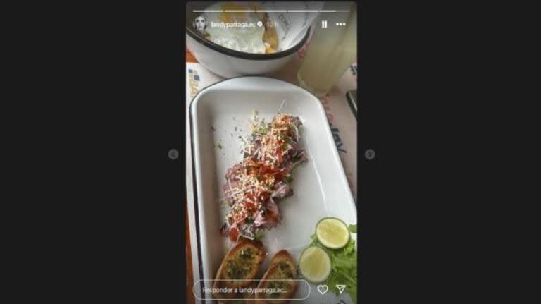 Sobre el mediodía de este 28 de abril, Párraga publicó una imagen de su último almuerzo: una comida de mar.