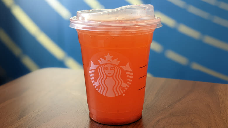 Starbucks Spicy Strawberry Refresher 