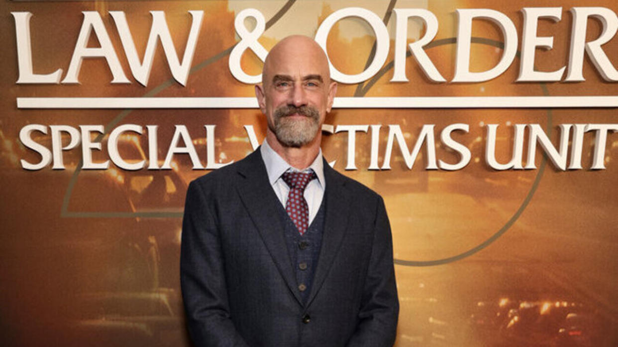  Christopher Meloni at Law & Order: SVU's 25th Anniversary party. 