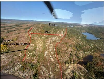 Figure2 : View to the east of the Block “C”  pegmatites complex. (CNW Group/Visible Gold Mines Inc.)