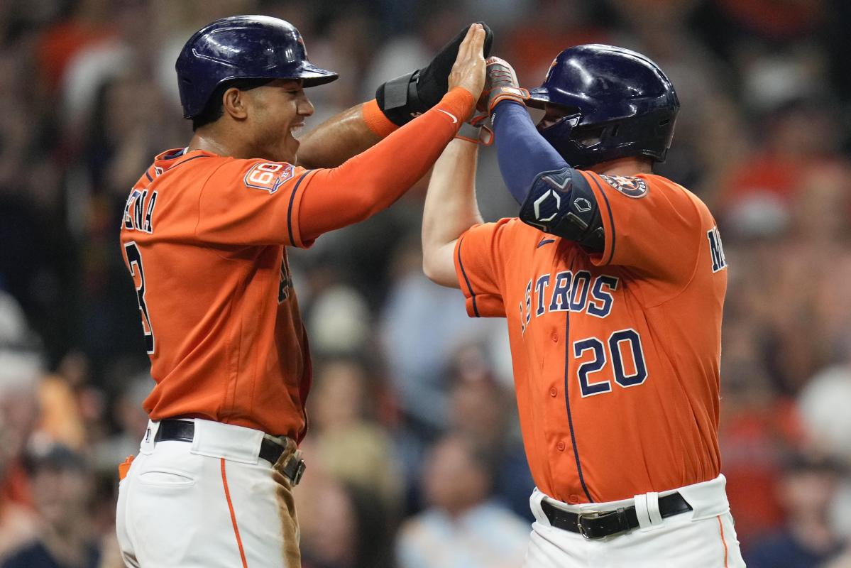 Rookie propels Astros past Braves to tie Series