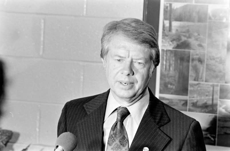 Jimmy Carter campaigns for the Democratic Party’s nomination for president of the United States in St. Louis, Missouri on March 25, 1975. (Photo by Kristen Peterson/Footwear News/Penske Media via Getty Images)