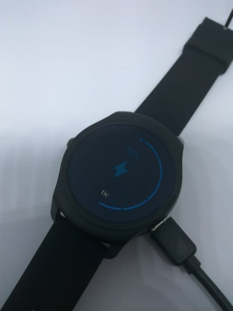 CP 值極高的 Ticwatch 2 Active 開箱文動手玩！