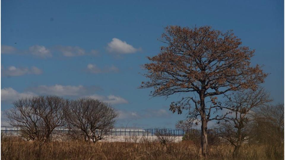 Vista del exterior de la cárcel de El Salvador