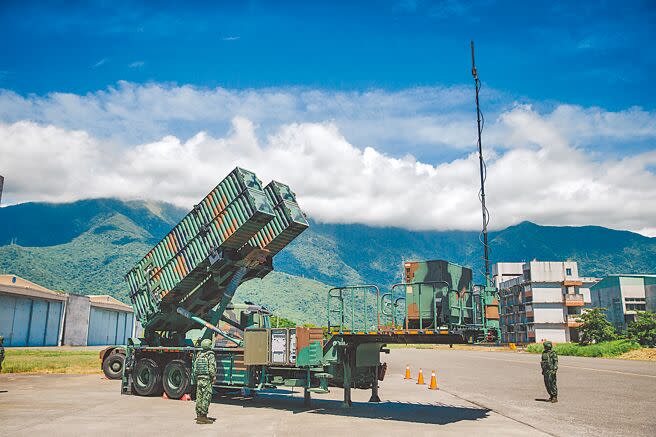 2022年8月，空軍防空暨飛彈指揮部展示弓三飛彈發射架戰備操演；天弓三型飛彈，是中科院自製的主力防空飛彈。（本報資料照片）