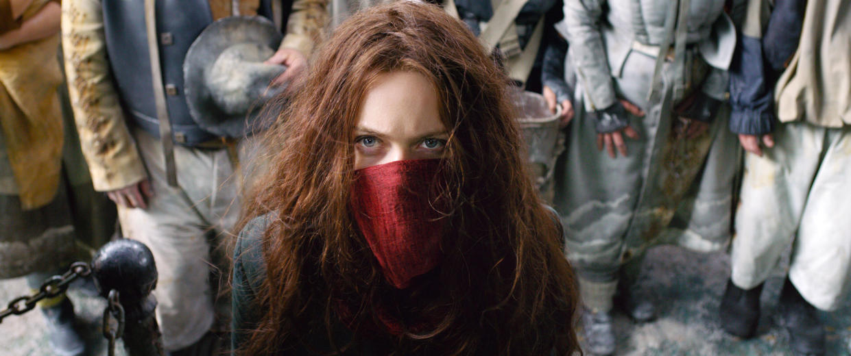 Hester Shaw (Hera Hilmar) is the action heroine the post-apocalyptic world needs in <em>Mortal Engines</em>. (Photo: Universal Pictures/courtesy Everett Collection)