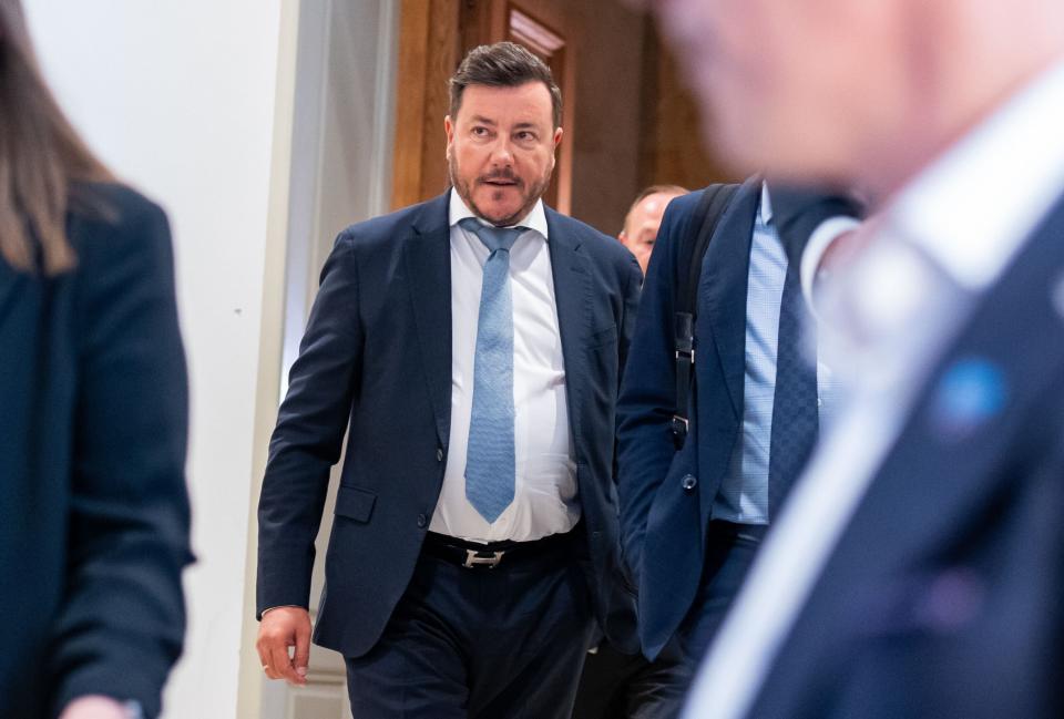 Signa-Gründer René Benko im Untersuchungsausschuss im Parlament in Wien. - Copyright: picture alliance / GEORG HOCHMUTH / APA / picturedesk.com 