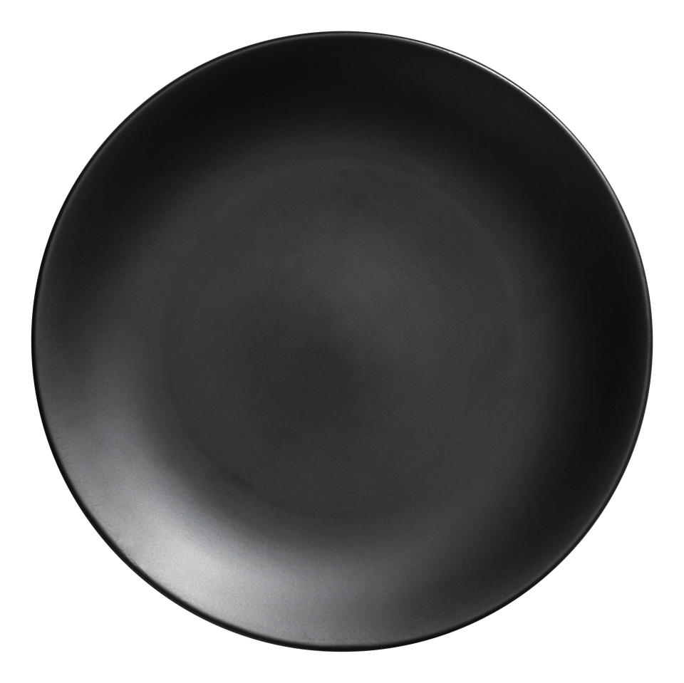 Buy this <a href="http://www.hm.com/us/product/70881?article=70881-C" target="_blank">porcelain plate here</a>&nbsp;for&nbsp;$3.99