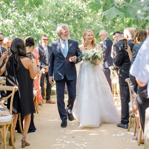 Jeff Bridges walks his daughter Hayley Roselouise Bridges down the aisle in August of 2021. (Photo: McKenzie Smith for Tanya Menoni)