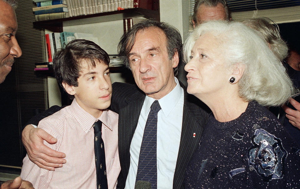 Elie Wiesel: 1928-2016