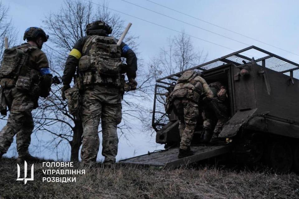 Ukrainian soldiers in Avdiivka.