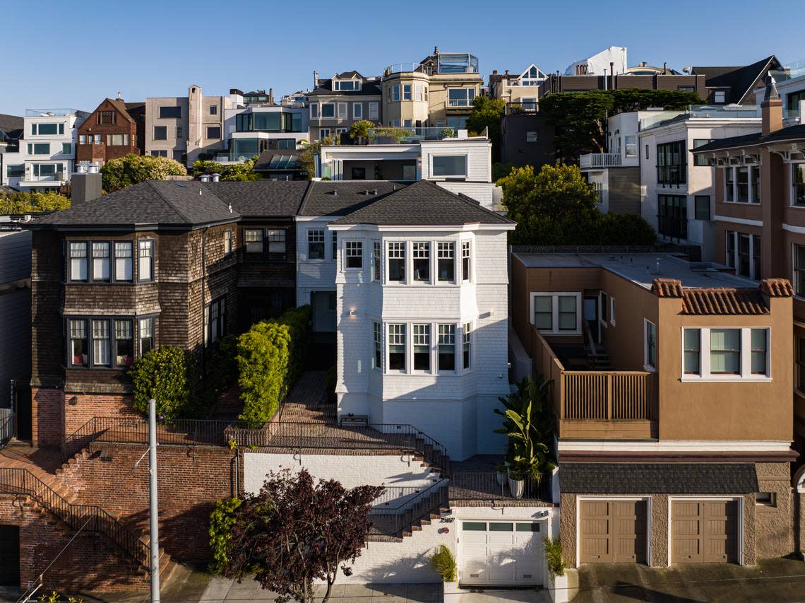 The Cow Hollow home in San Francisco has a warmer microclimate that much of San Francisco.