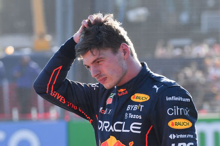 La decepción de Max Verstappen, el piloto de Red Bull y vigente campeón del mundo, que debió abandonar durante el Gran Premio de Australia, en el circuito Albert Park en Melbourne.