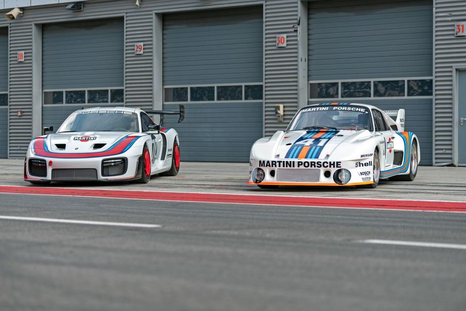 <p>2019 Porsche 935</p>