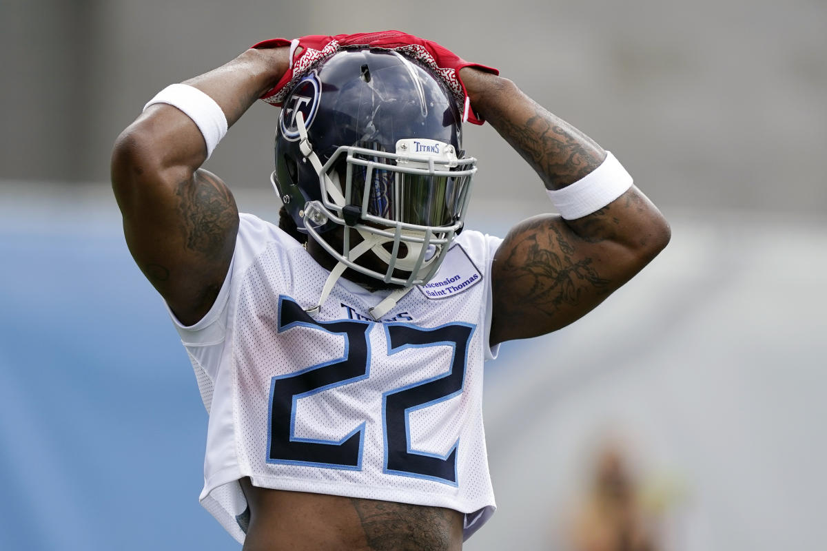 Derrick Henry Honors Victims of Racial Injustice by Wearing Their Names on  Suit, News, Scores, Highlights, Stats, and Rumors