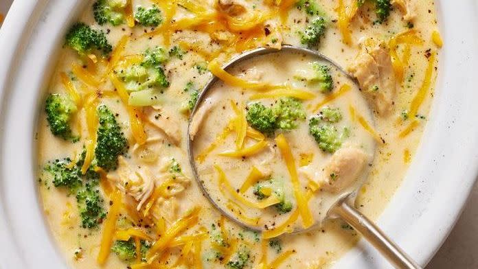 crockpot cheesy chicken broccoli soup